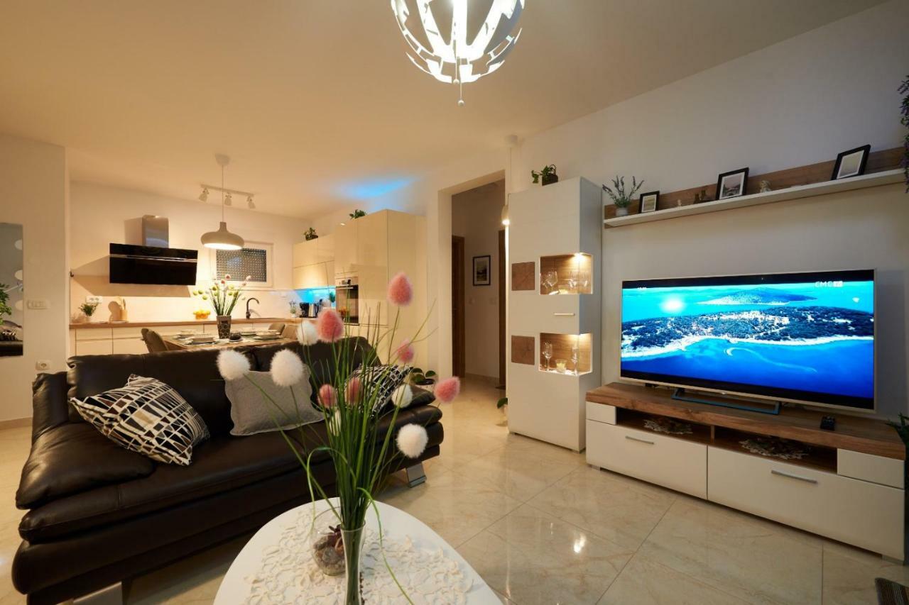 Golubica Appartement Trogir Buitenkant foto