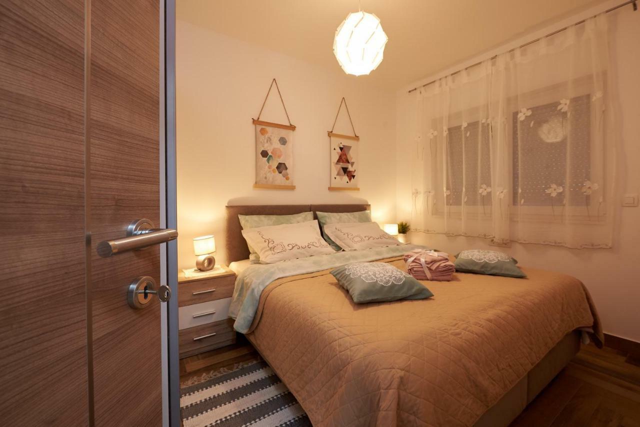 Golubica Appartement Trogir Buitenkant foto